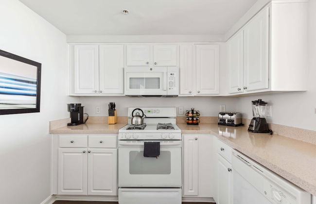 2BR Luxury City Suite With Gym & Pool - Foto 29