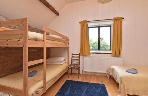 The Hayloft at Cwmffrwd Farm - Photo 9