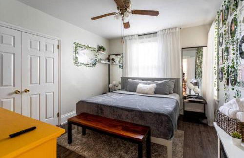 Revamped 3BR Apt with Easy Check-In Family-Friendly - Foto 45