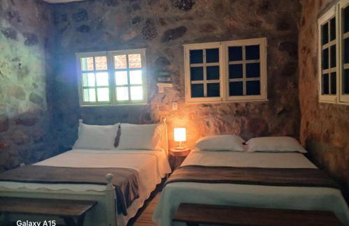 Chalé Encontro das Pedras na Serra - Foto 1