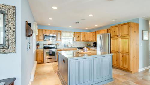 Pool and Stunning Water Views Kent Island Home! - Foto 5