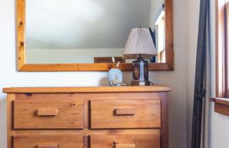 New! Designer 3BR Cabin Walk to Pond Mtn Views - Foto 58