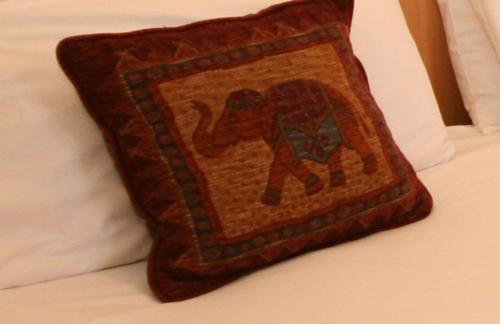 The Elephant Room - Photo 9