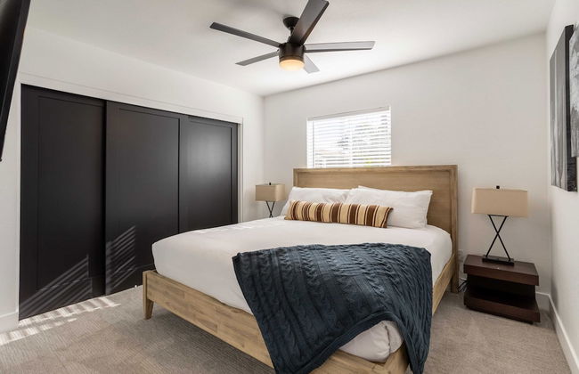 Grayhawk by Avantstay Modern Home w/ Pool, Hot Tub, Bocce, Fire Pit, Pool Table, Putt-putt & Putting Green - Foto 4