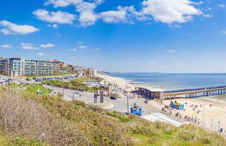 CHURCH ROAD by BOURNECOAST - A Spacious Bungalow in the Popular Hengistbury Head Area Near the Sandy Beaches - HB5830 - Foto 28