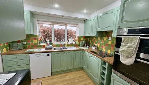 Halcyon House - Photo 2