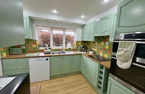 Halcyon House - Photo 2