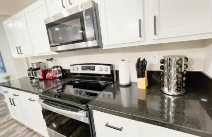 Private Home - Heated Pool, Billiards, Darts, Foosball, Fireplace, 5 Smart TVs, BBQ, Cotton Bedding - The Saguaro Sanctuary, Pool Heat Optional - Foto 15