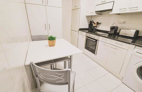 Park view beautiful apartment Bilbao - Photo 25