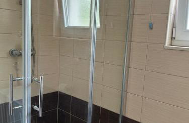 "Heaven on earth" with pool - Photo 28