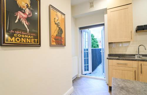 Lethbridge Villa 49 3-bedroom Apartment with private HOT TUB,Fibre WiFi, free parking, sleeps 6 - Foto 36