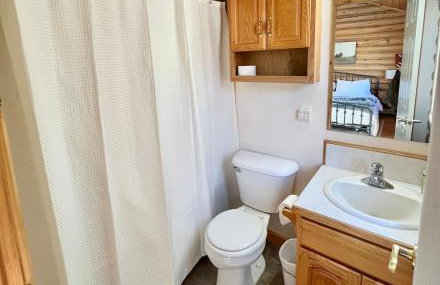 Large Off-Grid Luxury Cabin- creek land & views - Foto 17