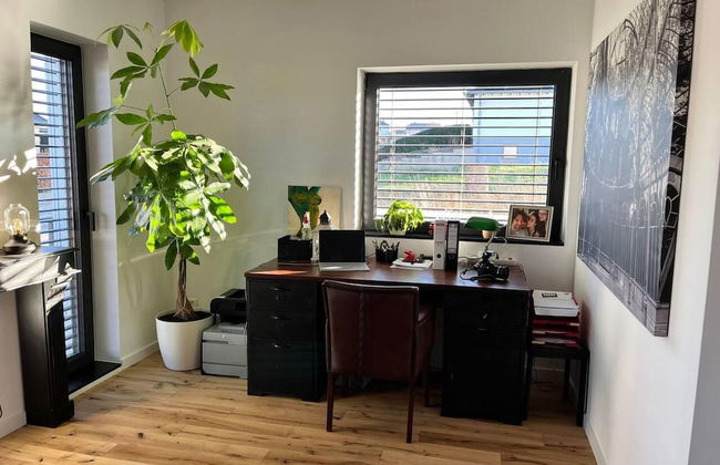 House - Sleeps 8 - Pets Ok - Garden - Parking - Photo 18