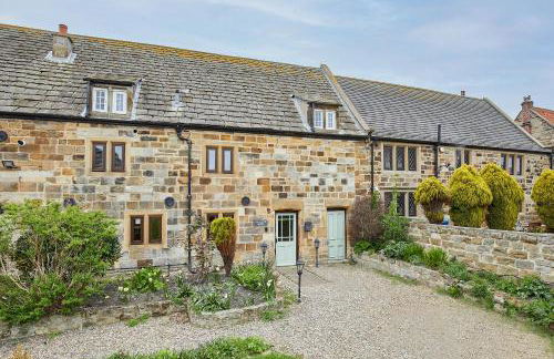 Host & Stay - The Coach House - Photo 42