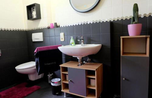 SchwarzWild - Ferienwohnung und Ferienzimmer - Foto 57