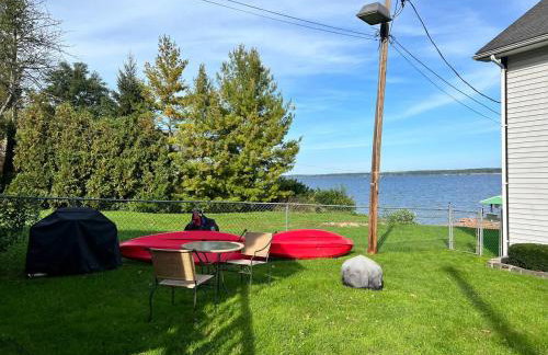 Cottage at Cast Away Kayaks Fire Pit & Game Room - Foto 2