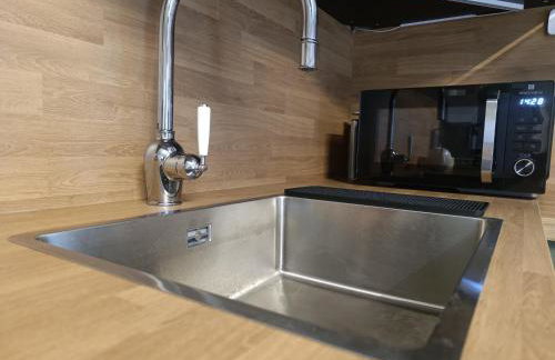 Alexander Lodge - Foto 4