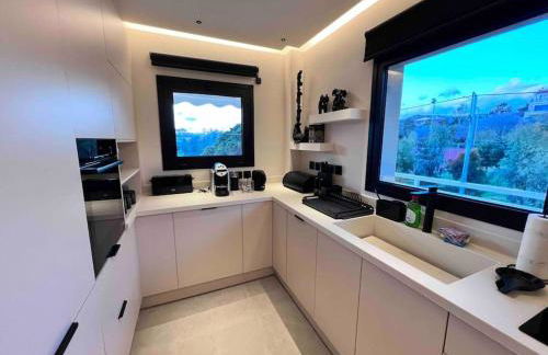 Lagonisi 2 bedroom luxury Apartment by the sea! - Photo 5