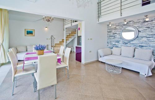 Island Hvar Seaside Villa Levanda with Beach, Pool & Seaview - Photo 12