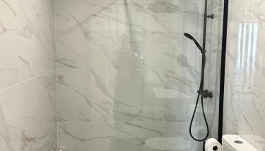 Loft B - Photo 5, Shower