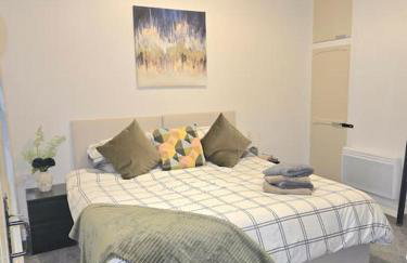 The Mews, Whetstone - Photo 5