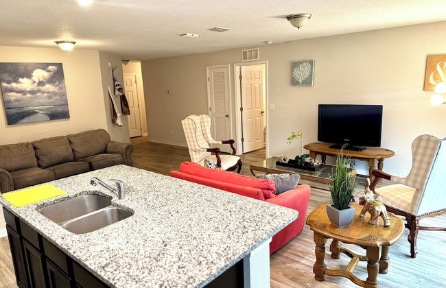 3 Bed Home 5 Mins to JAX Airport & Zoo - Foto 17