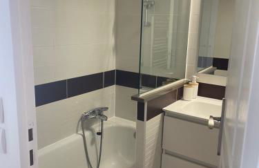 Cap Esterel - Charmant T2 climatisé vue mer 4/5 pers - Piscine - Parking - Foto 15