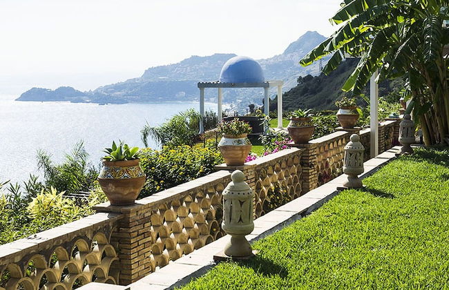 Exclusive Villa With Panoramic Swimming Pool and Hot Tub, Near the Sea - Foto 27