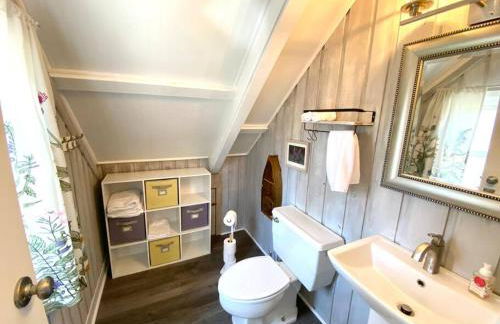 Cozy Charming Ski Chalet Sleeps 11 - Foto 38