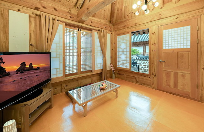 Donghae Hanok Donganjae - Foto 19