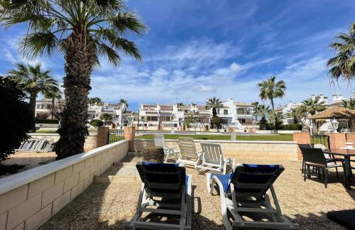 3 Bed Townhouse Overlooking Com Pool LD314 - Foto 24