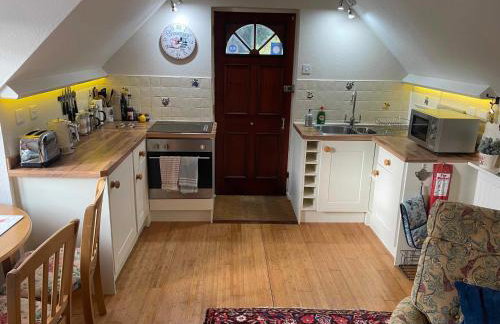 Walkers Retreat with garden and views - Photo 2