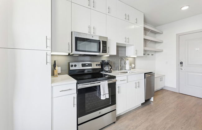 Sentral East Austin at 1630 E. Sixth - Photo 15