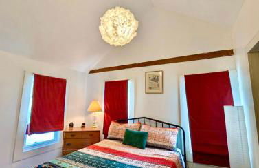 Charming 120-year-old farmhouse by the creek. - Foto 42