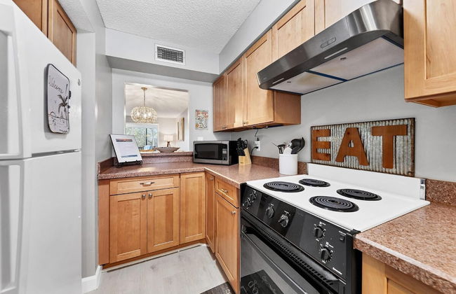 Beach Bliss 2BR Tropical Retreat Heated Pool - Foto 2