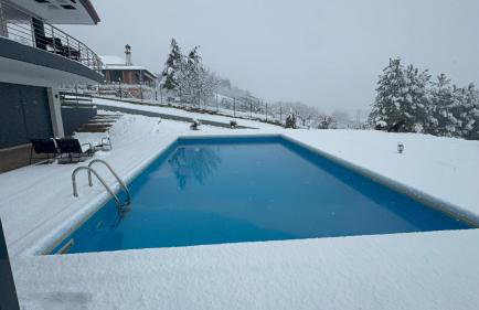 Luxury Villa Rafaela Οικογενειακή βίλα με ιδιωτική πισίνα, BBQ κ παιχνίδια Ιδανική για οικογένειες με παιδια - Foto 67