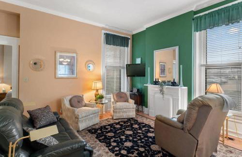 Charming Churchill Downs Cottage-Family Friendly - Foto 8