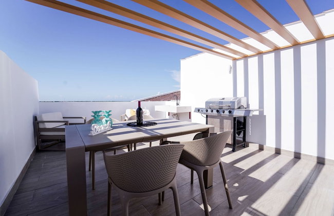 Exclusive Penthouse With Picuzzi Steps From Beach - Foto 77