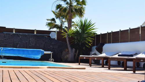 VILLA ALAI. PRIVACIDAD. PISCINA CLIMATIZADA. WIFI. TV CABLE. - Foto 4