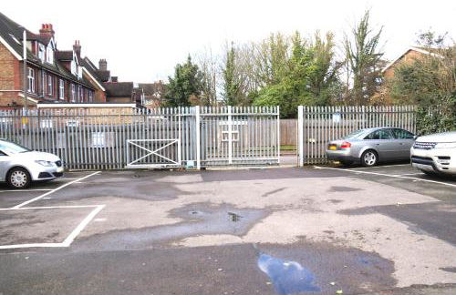 Aisiki Living at Upton Road, Multiple 1, 2, or 3-Bedroom Apartments, King or Twin Beds with Free WiFi & Parking Space - Foto 96