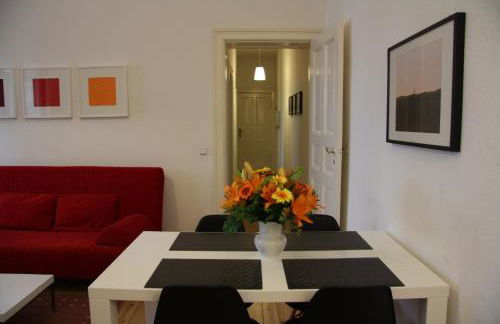 Nollendorf Apartments - 1 separate bedroom and 1 living room with sofa bed in Motzstraße - Foto 51