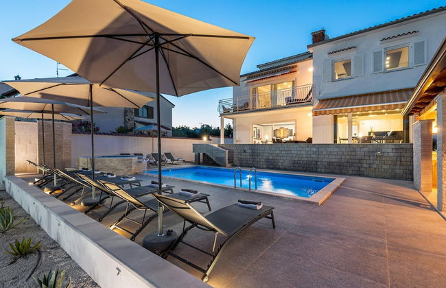 Aesthetic Villa With Private Pool - Foto 24