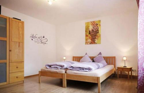 Gästezimmer Weingut Rösch - Foto 1