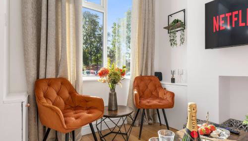 Metrolink Steps Away • Fast City & Airport Links - Foto 5, Other