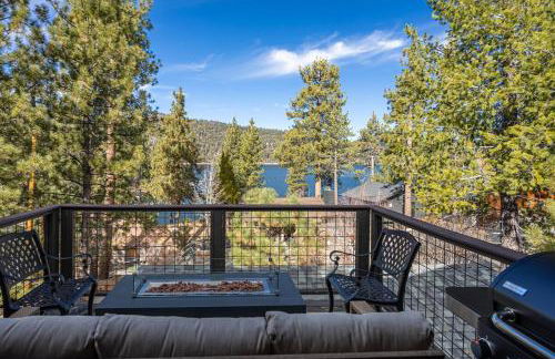 Ultimate Lakeview Lodge and ON THE LAKE! with a Hot-Tub! - Foto 45