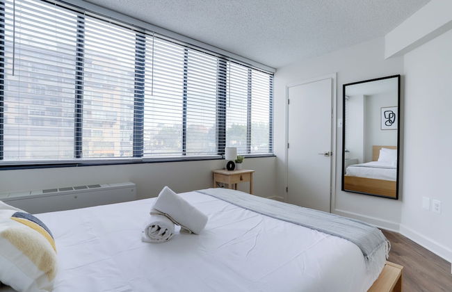 Metro-Friendly DC Apartments - Photo 11