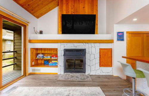 Snowbird Condo 195 - C - Photo 3