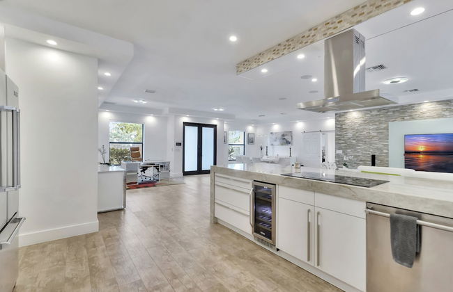 Lynora's Luxe Estate Modern Design - Foto 11