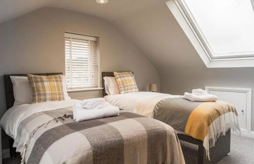 Comfortable 5-Bedroom House in Cheltenham - Foto 6