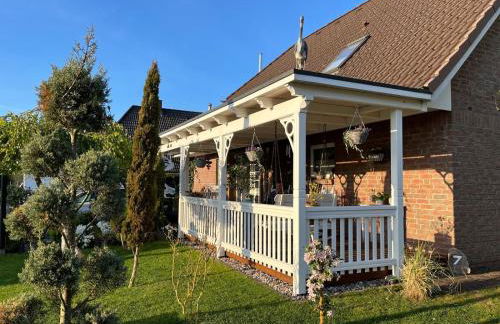 ZWITSCHERNEST Stilvolle helle Ferienwohnung Gästezimmer Monteurwohnung für 1 bis 6 Personen 3 Zimmer 60 qm - Foto 3